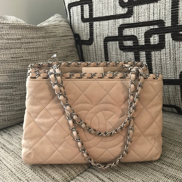 🚫sold🚫Chanel small chain me tote - Picture 3 of 7